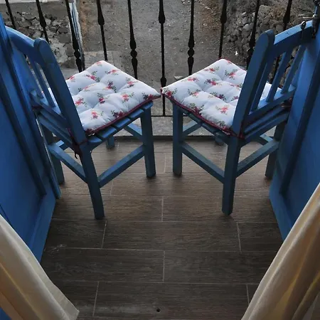 Alterna Koey Evi Country house